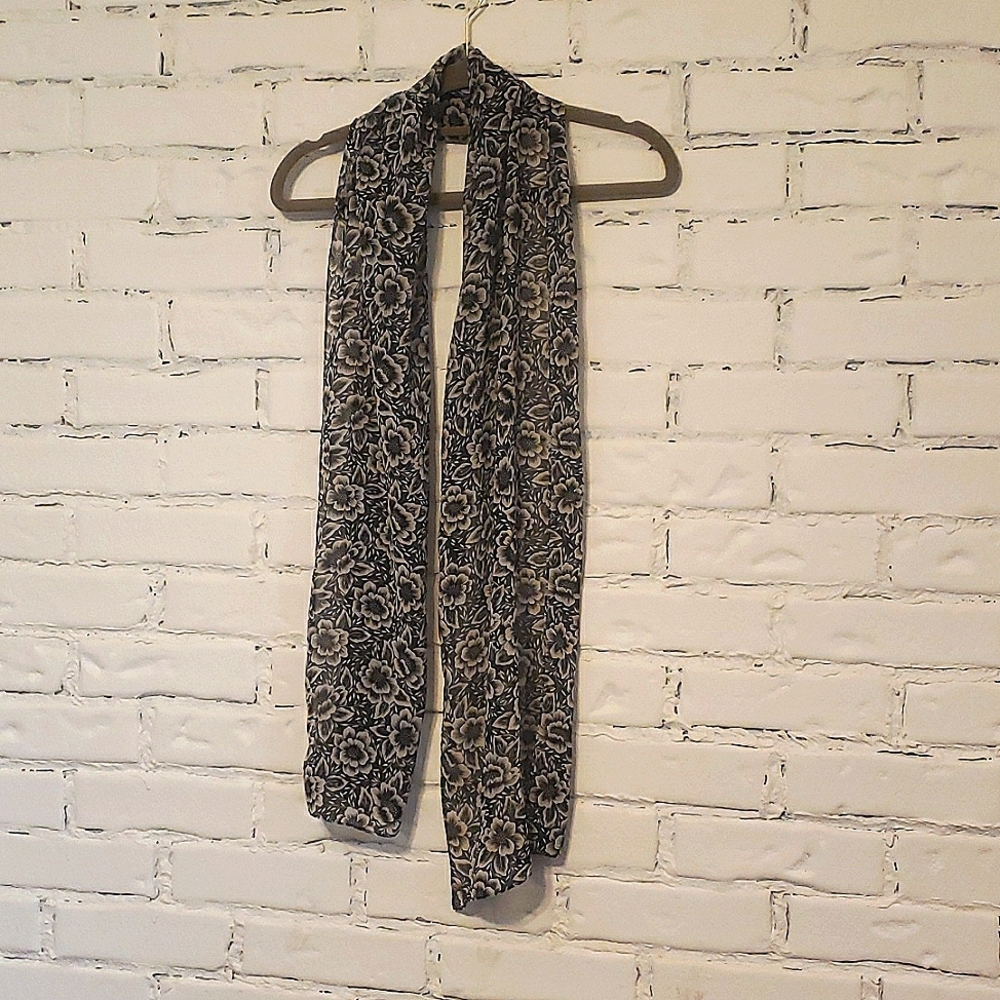 Sheer long scarf with black & white floral pattern